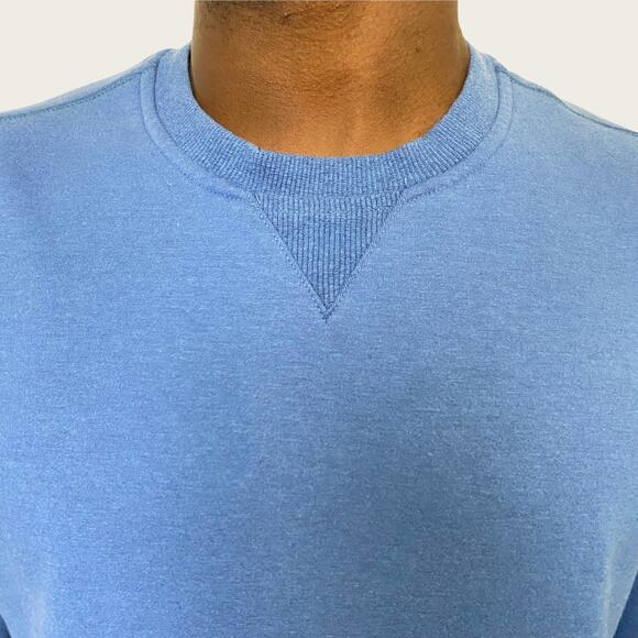 Izod Advantage Performance Crewneck Sweatshirt Stretch - Picture 2 of 4